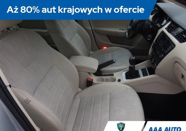 Skoda Octavia cena 46000 przebieg: 157022, rok produkcji 2014 z Żagań małe 211